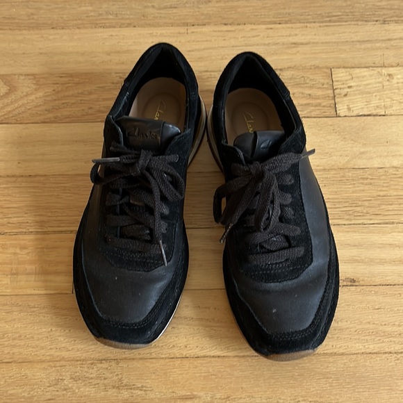 Clarks women’s tennis shoes black 7.5 - Picture 6 of 7